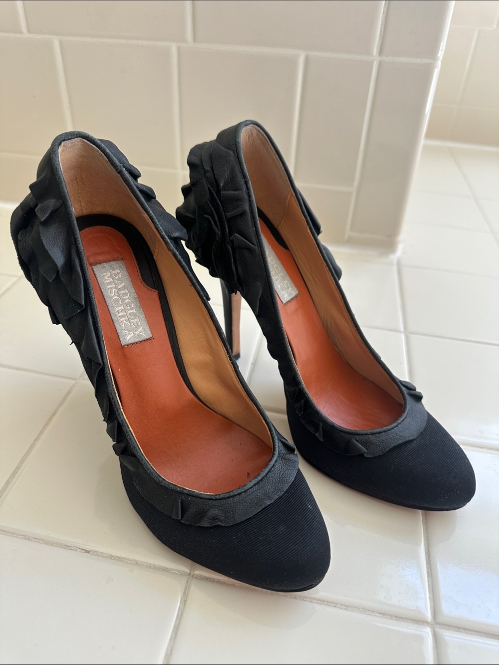 Badgley Mischka Ruffle Black Heels